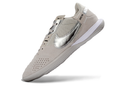 Nike Streetgato Futsal + Meia Antiderrapante + Bolsa